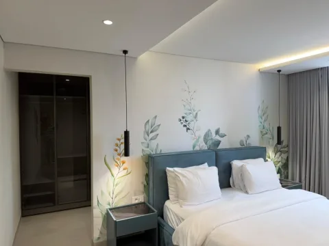 Studio 303 de The Stay : le lit et les rangements