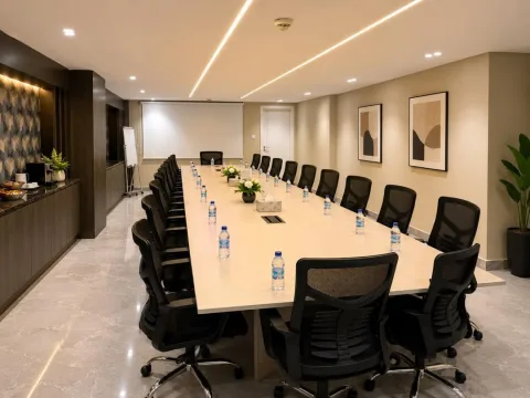 Salle de réunion de The Stay aménagée pour un événement professionnel